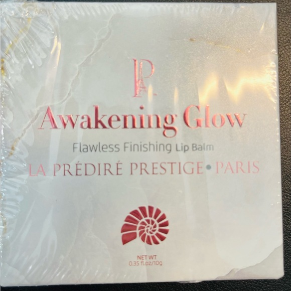 Predire Paris Lip Balm, Lip Oil, Lip Gloss Set, Matte Lipstick Set - MSRP 500 - Picture 2 of 8